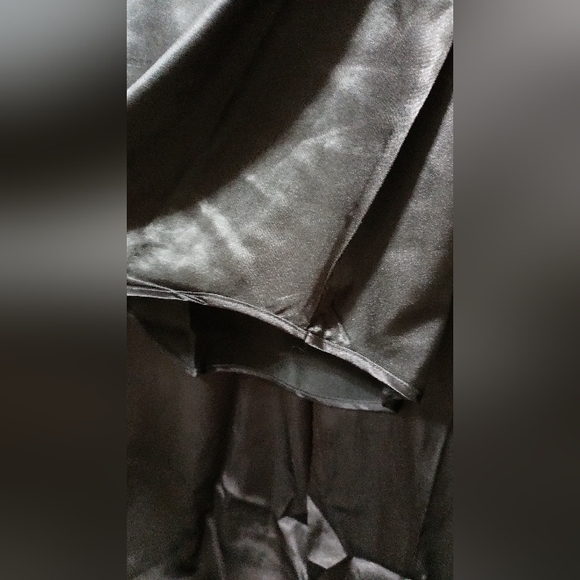 Satin two-piece lounge set - Picture 3 of 12